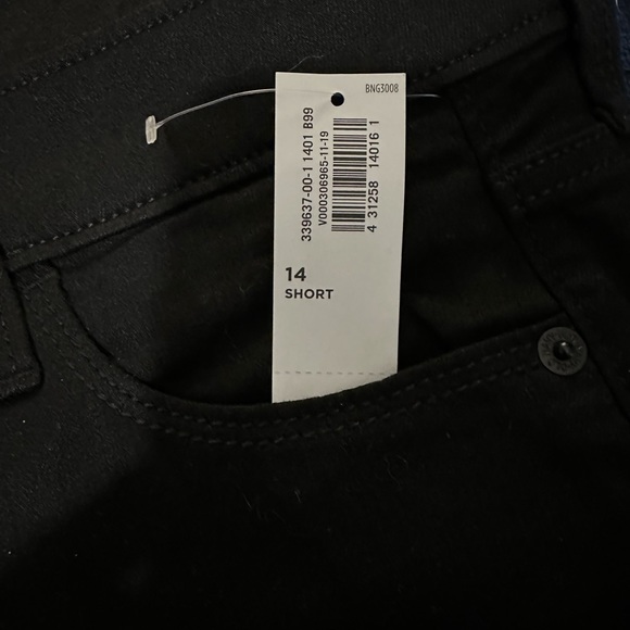 NWT Old Navy high rise super stretch skinny jeans size 14 short - Picture 4 of 4